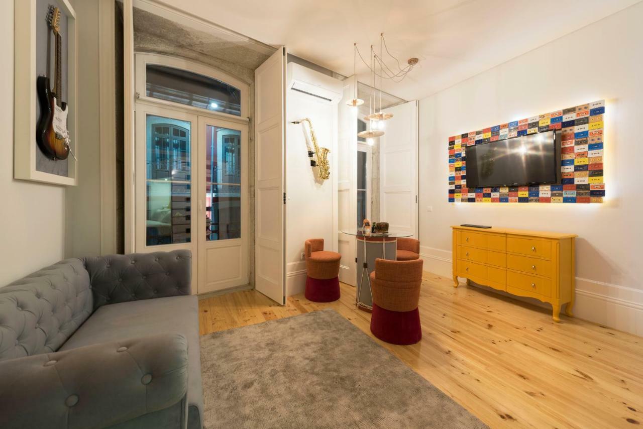 Almada Music Apartment Порто Екстериор снимка