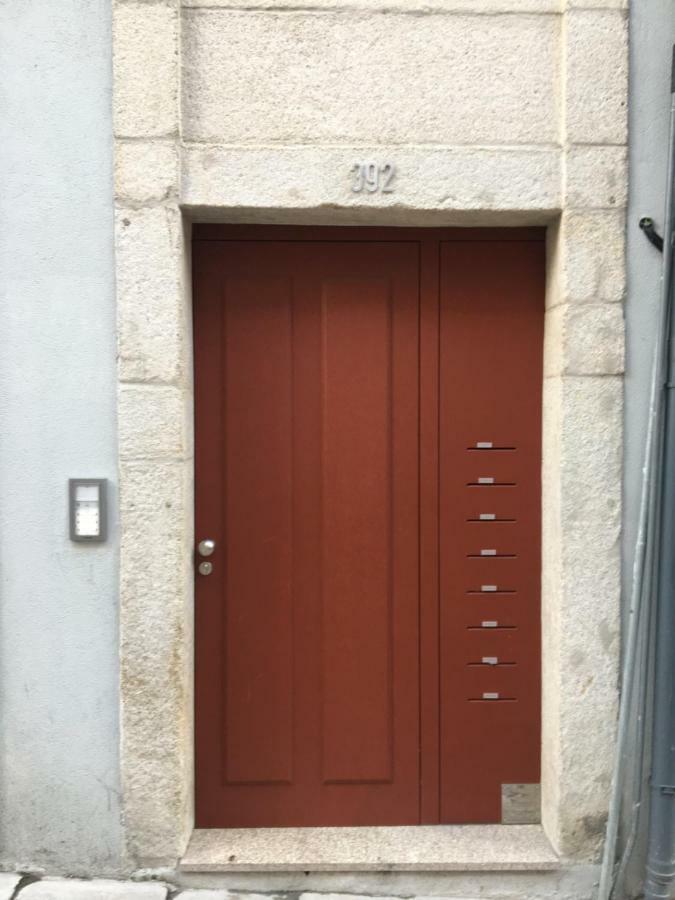 Almada Music Apartment Порто Екстериор снимка